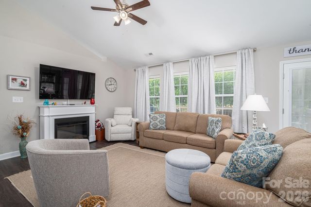 4164 S Olivers Cross Road, Newton, NC 28658