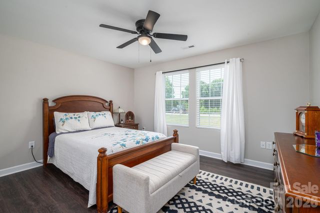 4164 S Olivers Cross Road, Newton, NC 28658