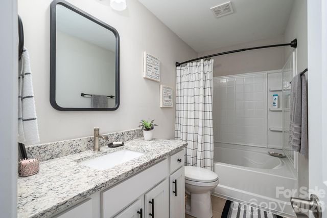 4164 S Olivers Cross Road, Newton, NC 28658