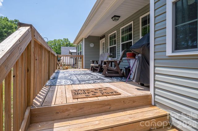 4164 S Olivers Cross Road, Newton, NC 28658