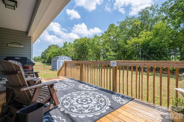 4164 S Olivers Cross Road, Newton, NC 28658