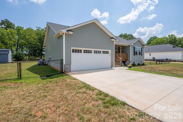 4164 S Olivers Cross Road, Newton, NC 28658