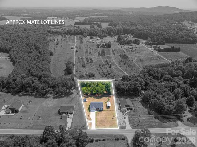 4164 S Olivers Cross Road, Newton, NC 28658