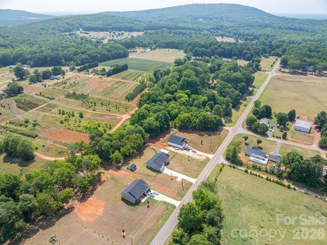 4164 S Olivers Cross Road, Newton, NC 28658