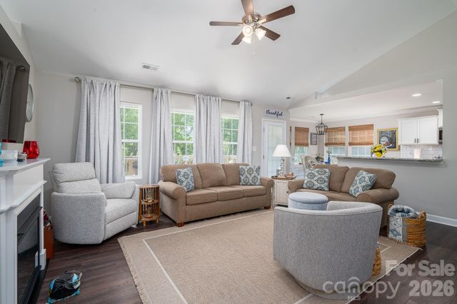 4164 S Olivers Cross Road, Newton, NC 28658