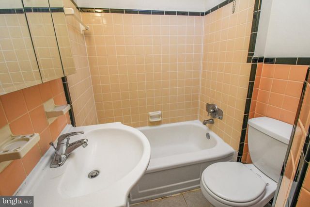 1965 CARTER RD, Folcroft, PA 19032