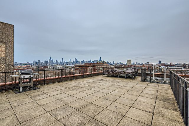 1735 N Paulina Street 604, Chicago, IL 60622