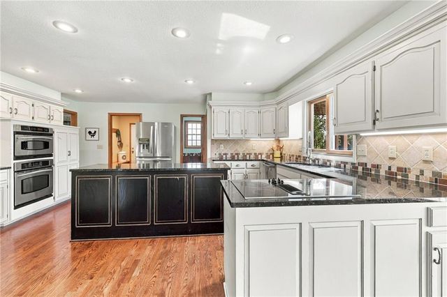 16935 W 175th Street, Olathe, KS 66062