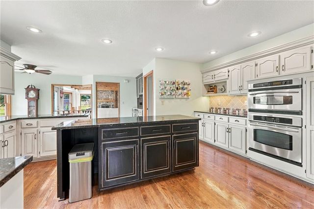 16935 W 175th Street, Olathe, KS 66062