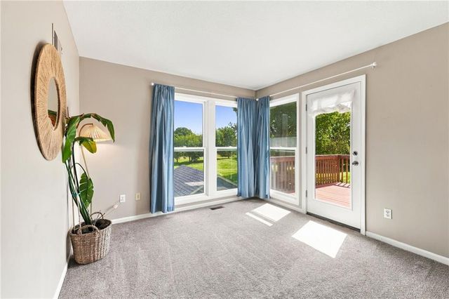 16935 W 175th Street, Olathe, KS 66062