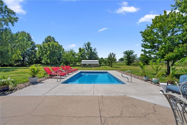 16935 W 175th Street, Olathe, KS 66062