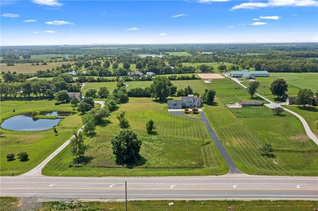 16935 W 175th Street, Olathe, KS 66062