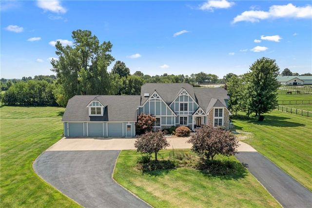16935 W 175th Street, Olathe, KS 66062