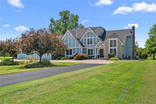 16935 W 175th Street, Olathe, KS 66062