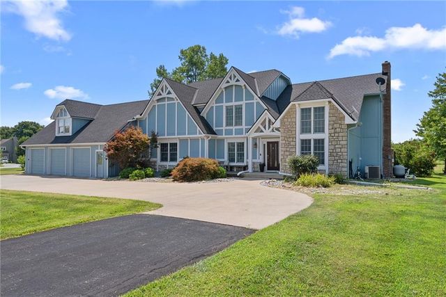 16935 W 175th Street, Olathe, KS 66062