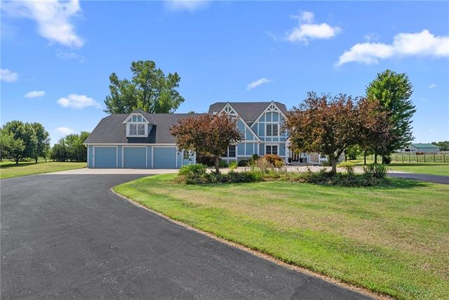 16935 W 175th Street, Olathe, KS 66062