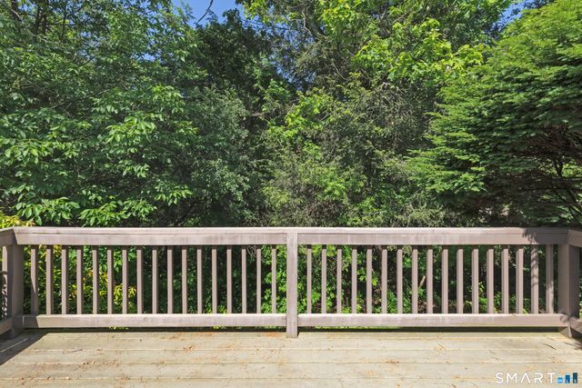 10 Heritage Circle A, Southbury, CT 06488