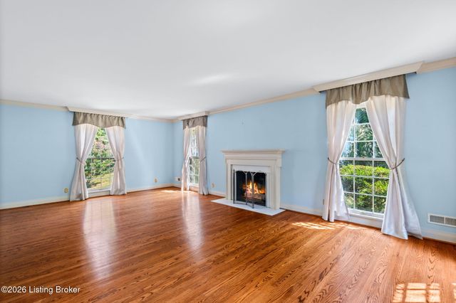 6315 Shadow Wood Ct, Prospect, KY 40059
