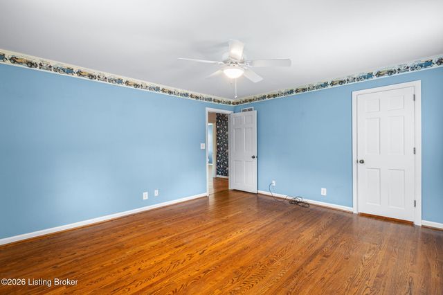 6315 Shadow Wood Ct, Prospect, KY 40059
