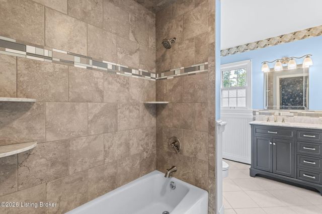 6315 Shadow Wood Ct, Prospect, KY 40059