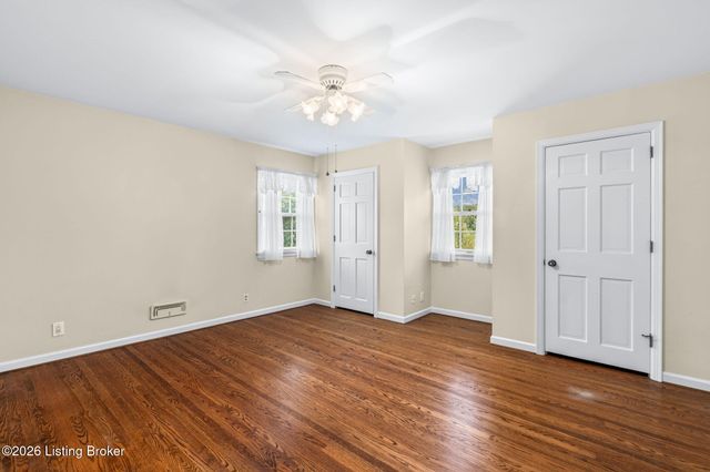 6315 Shadow Wood Ct, Prospect, KY 40059