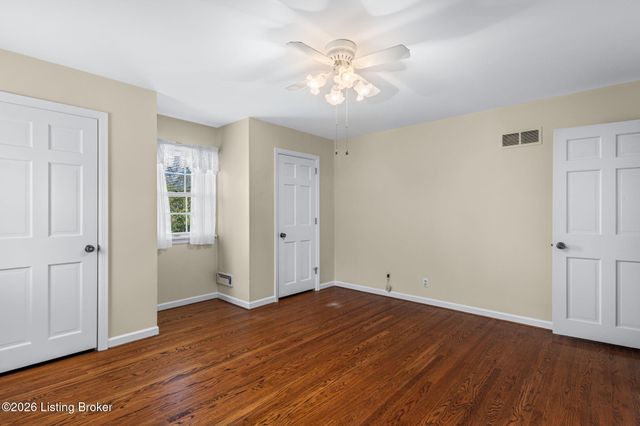 6315 Shadow Wood Ct, Prospect, KY 40059