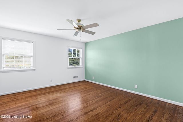 6315 Shadow Wood Ct, Prospect, KY 40059