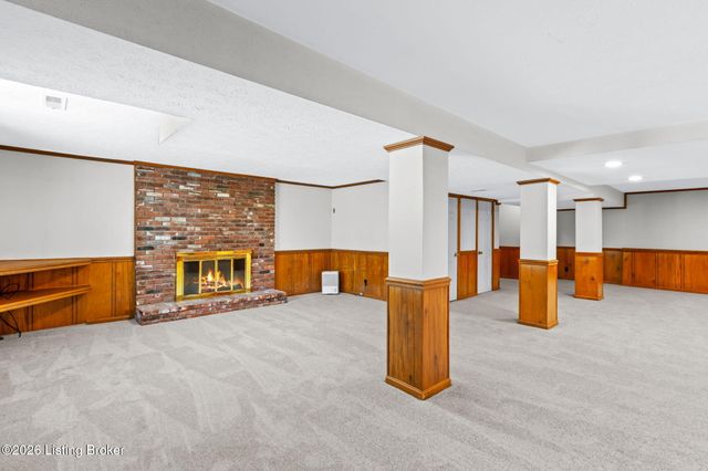 6315 Shadow Wood Ct, Prospect, KY 40059