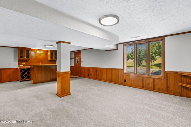 6315 Shadow Wood Ct, Prospect, KY 40059