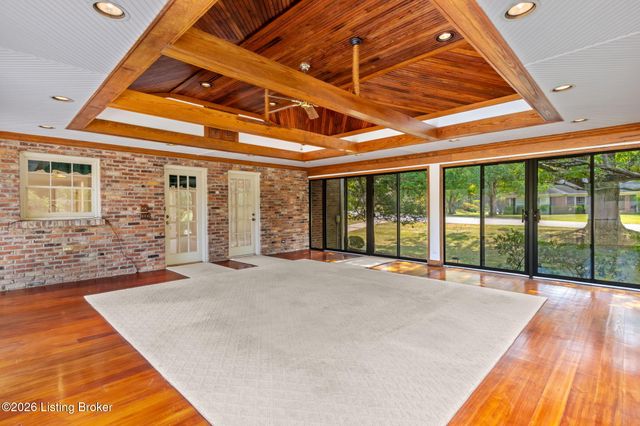 6315 Shadow Wood Ct, Prospect, KY 40059