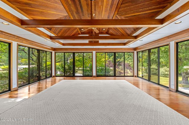 6315 Shadow Wood Ct, Prospect, KY 40059