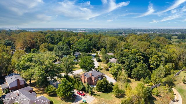 6315 Shadow Wood Ct, Prospect, KY 40059