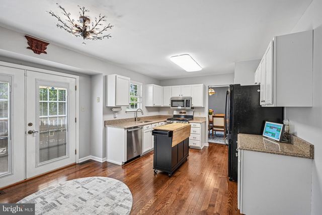 322 MULBERRY DR, Royersford, PA 19468