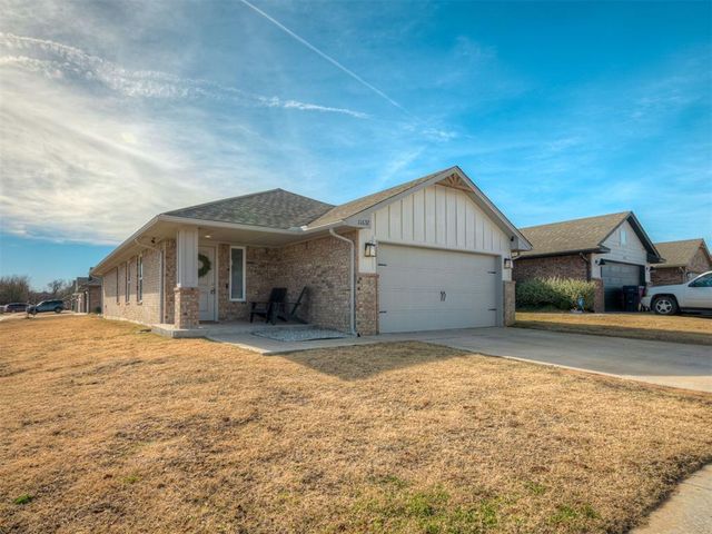 11632 SW 12th Street, Yukon, OK 73099