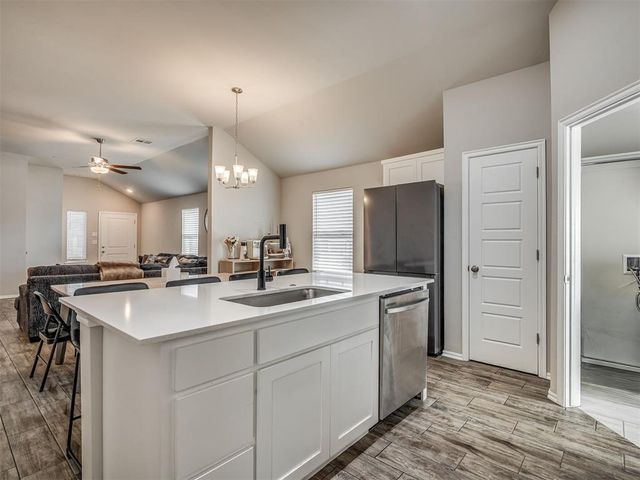 11632 SW 12th Street, Yukon, OK 73099