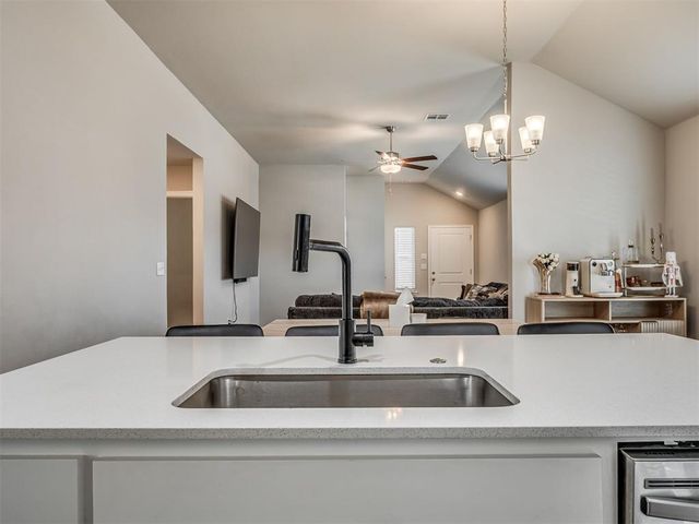 11632 SW 12th Street, Yukon, OK 73099