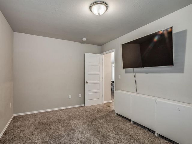 11632 SW 12th Street, Yukon, OK 73099