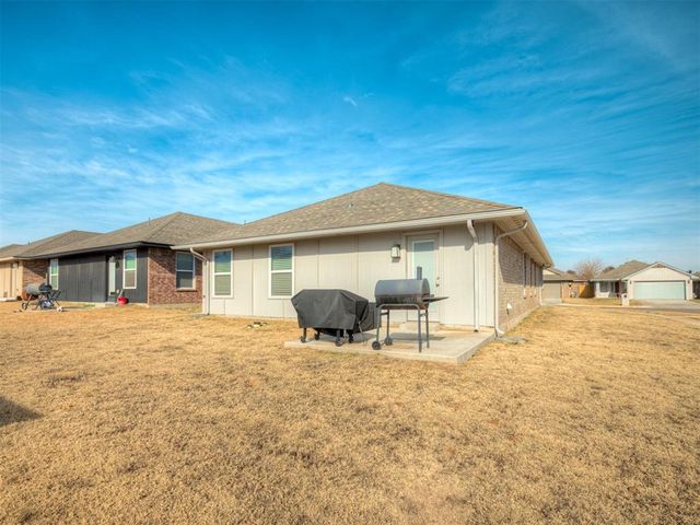 11632 SW 12th Street, Yukon, OK 73099