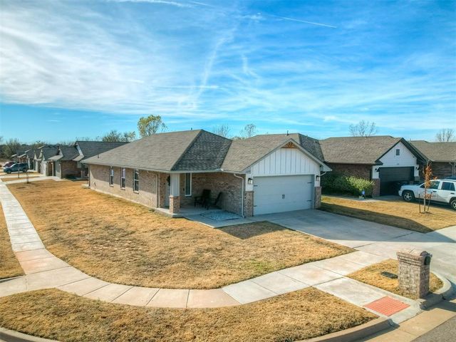 11632 SW 12th Street, Yukon, OK 73099