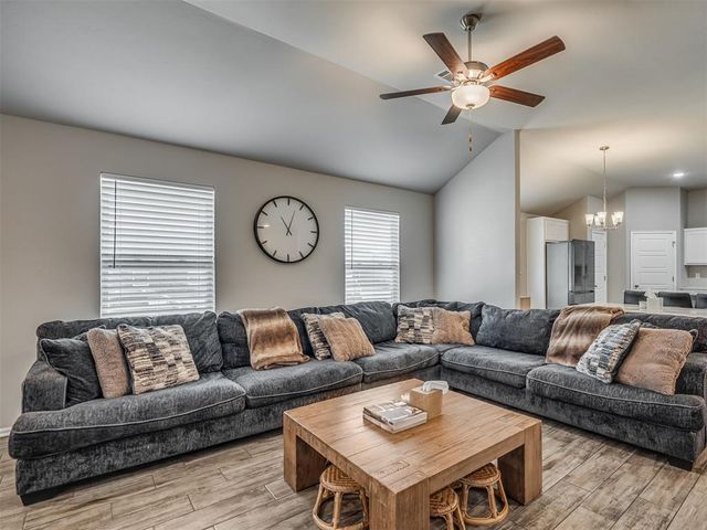 11632 SW 12th Street, Yukon, OK 73099