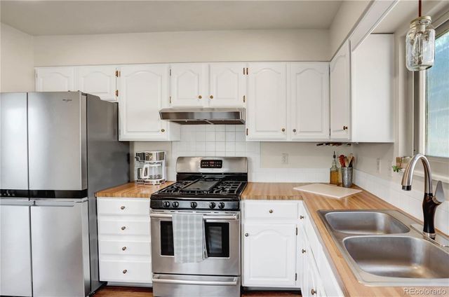 28 Gordon Drive, Castle Rock, CO 80104