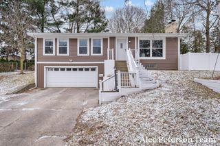 1728 Lenora Terrace NW, City Of Grand Rapids, MI 49504