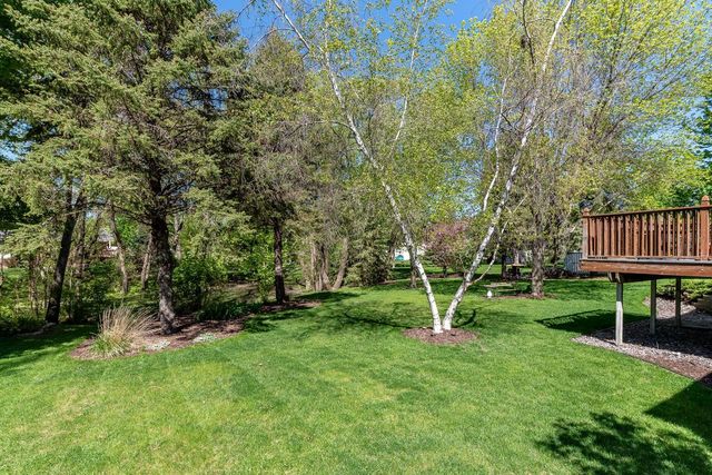 2153 Peregrine Lane, North Mankato, MN 56003