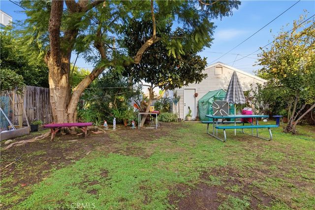 2110 Glencoe, Venice, CA 90291