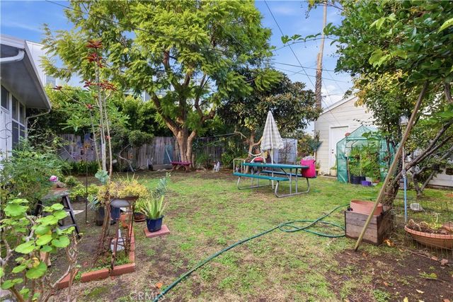 2110 Glencoe, Venice, CA 90291