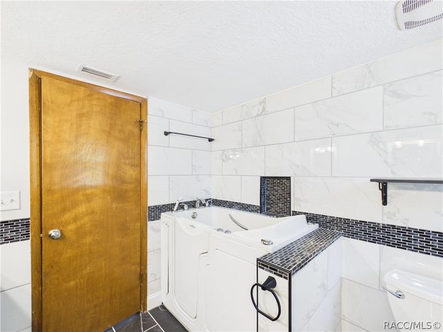 7256 Royal Oak Drive, Spring Hill, FL 34607