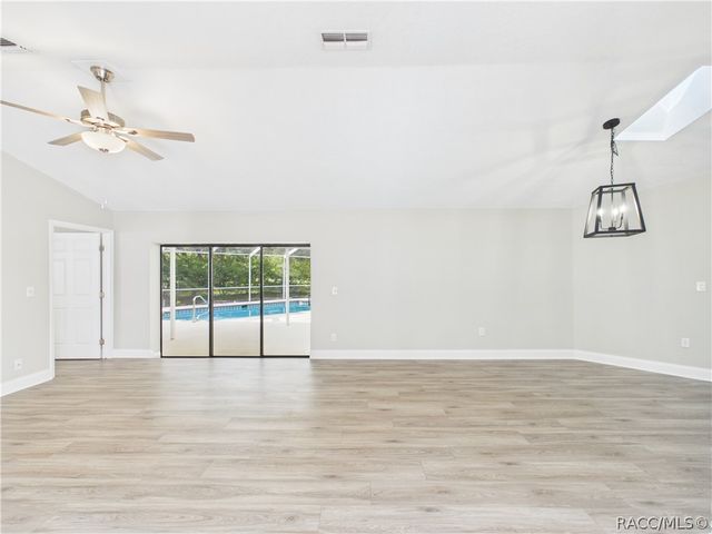 7256 Royal Oak Drive, Spring Hill, FL 34607