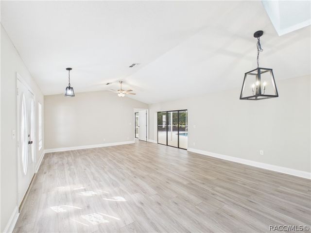 7256 Royal Oak Drive, Spring Hill, FL 34607