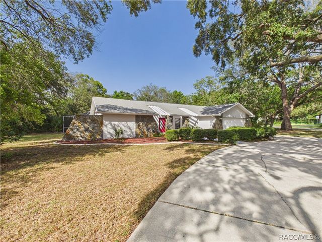 7256 Royal Oak Drive, Spring Hill, FL 34607