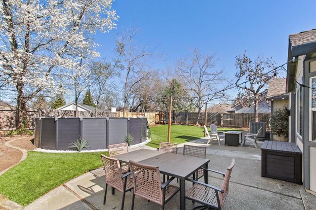 4127 Hunters Dr, Loomis, CA 95650